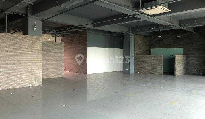 Gedung  Cocok Untuk Perkantoran, Lokasi Sangat Strategis