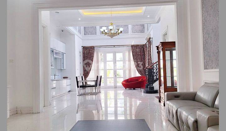 Rumah Mewah di Pondok Indah, Dengan Gaya Classic Modern House  1