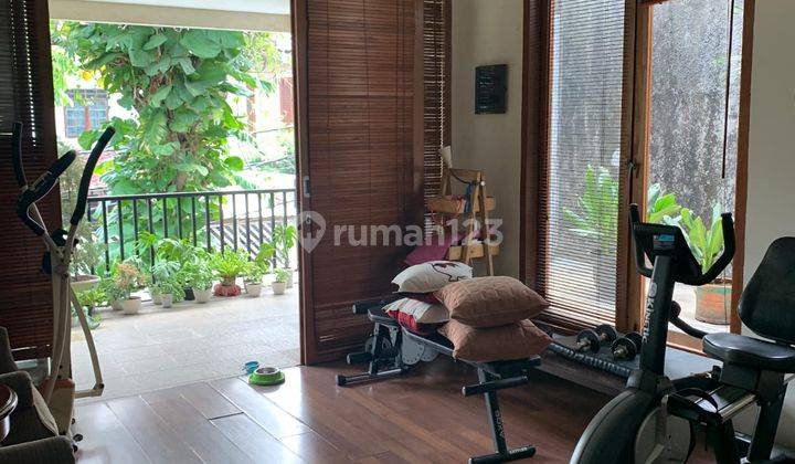 Rumah Dijual, Lokasi Sangat Strategis di Pondok Indah  2