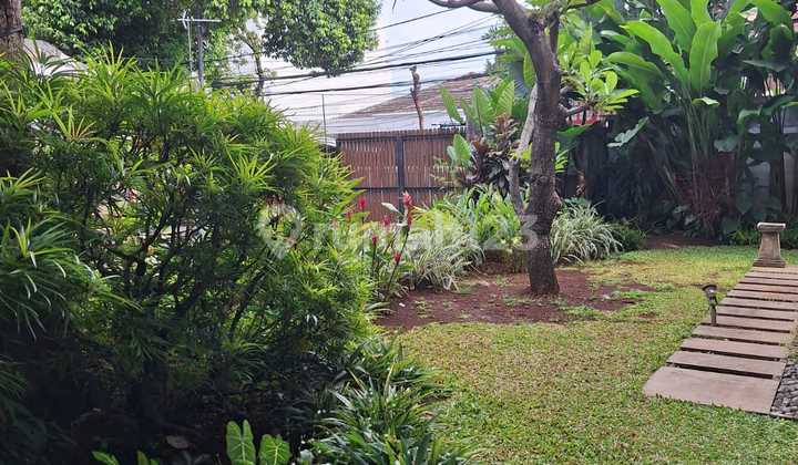 Rumah 2 Lantai Siap Pakai Renov Minor di Duren Tiga 2