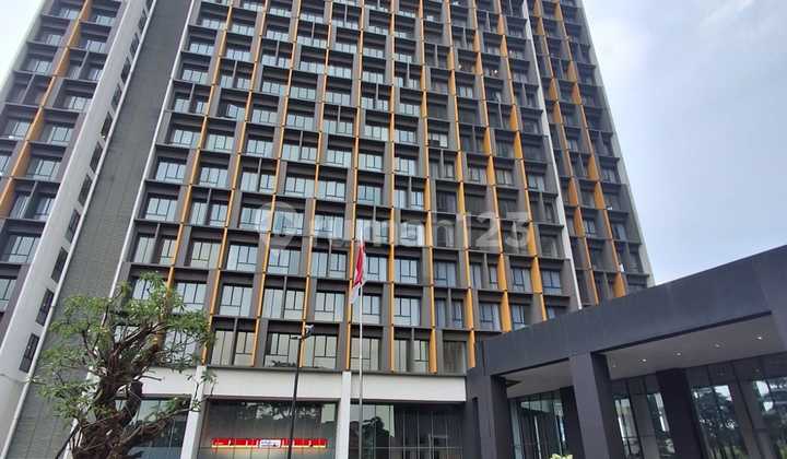 Modern Spacious Apartment