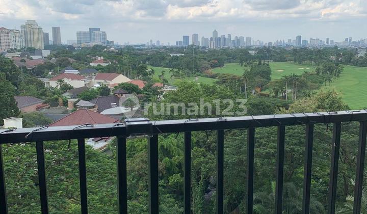 Apartemen Hamptons View Golf Lantai Medium