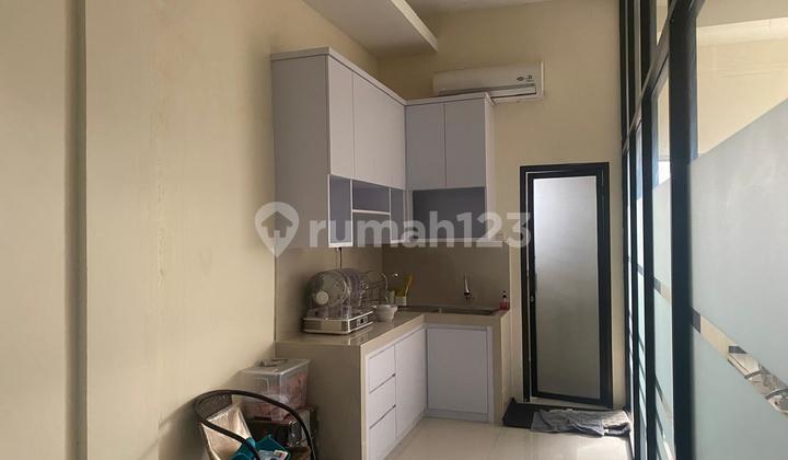 5-Story Shophouse Good HGB in Indragiri Strategic Location 5-Story Shophouse Good HGB in Indragiri Strategic Location