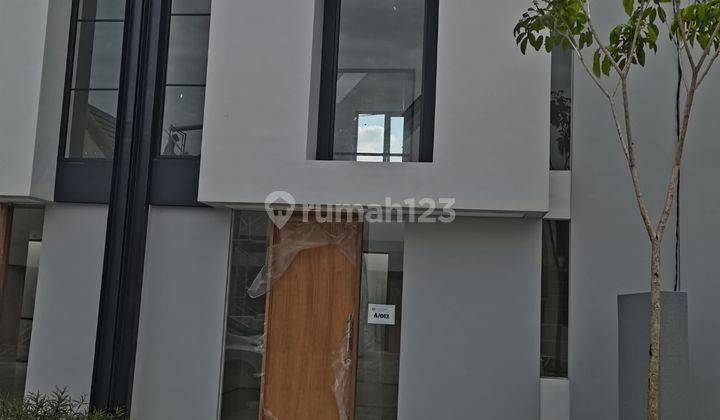 Rumah 2 Lantai Baru SHM di Royal Residence Menganti Siap Huni 1