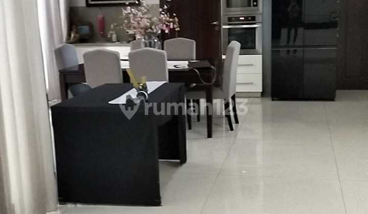 Rumah 2 Lantai Bagus Furnished SHM di Graha Famili Siap Huni 2