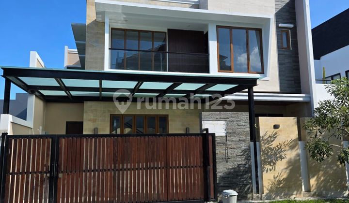 Rumah 2 Lantai Bagus SHM di Citraland Waterfront Siap Huni