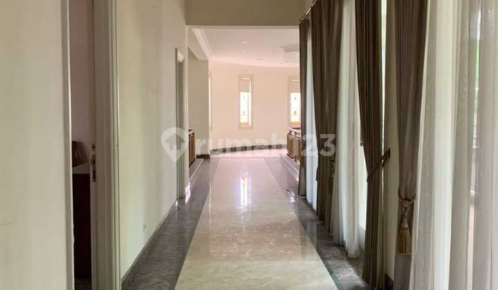 Rumah Bagus Semi Furnish di Kertajaya Indah bisa untuk Komersial 2