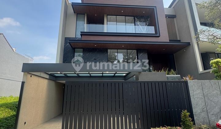 Rumah 3 Lantai Baru Minimalis HGB di Citraland Siap Huni