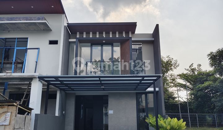 Rumah 2 Lantai Bagus di Citraland Northwest Boulevard Jalan Raya
