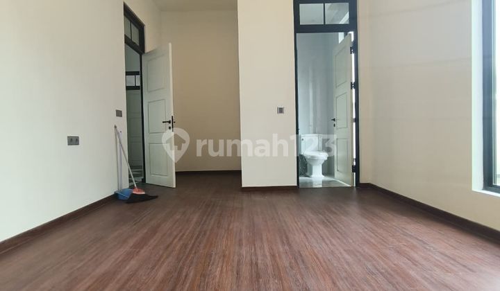 Rumah 2 Lantai Baru Classic di Graha Famili Siap Huni 2