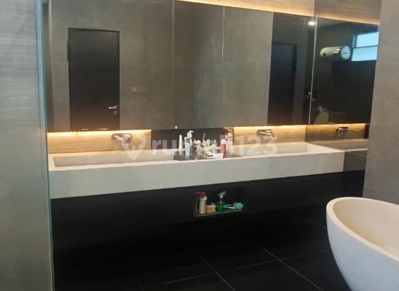 For Sale Minimalist House Graha Family Surabaya Fits 4 Cars 2