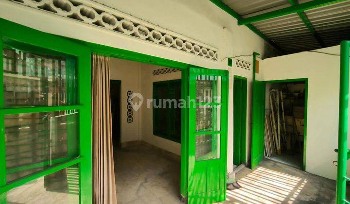 Rumah Bagus di Tembok Dukuh Siap Huni Row Jalan Lebar  2