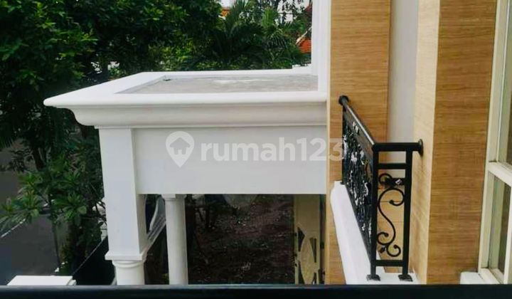 Beautiful Luxury House with Certificate of Ownership in Cokroaminoto Ready to Occupy 2