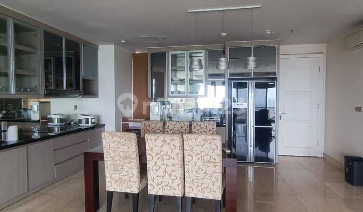 Adhiwangsa Landmark Apartment 3BR Nice Furnished City Golf View Adhiwangsa Landmark Apartment 3BR Nice Furnished City Golf View
