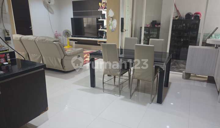 Rumah 3 Lantai Bagus SHM di Citraland Bukit Palma