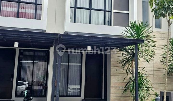 Nice Furnished 2-Story House in Citraland North West Park Nice Furnished 2-Story House in Citraland North West Park