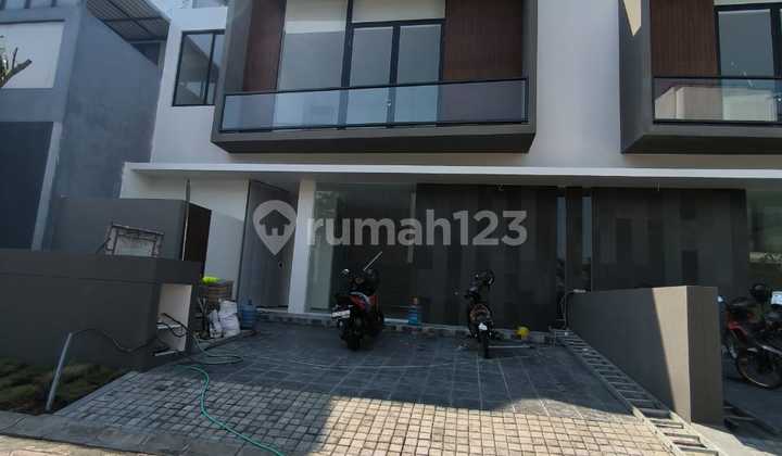 Rumah 2 Lantai Baru di Dian Istana Minimalis Siap Huni 1