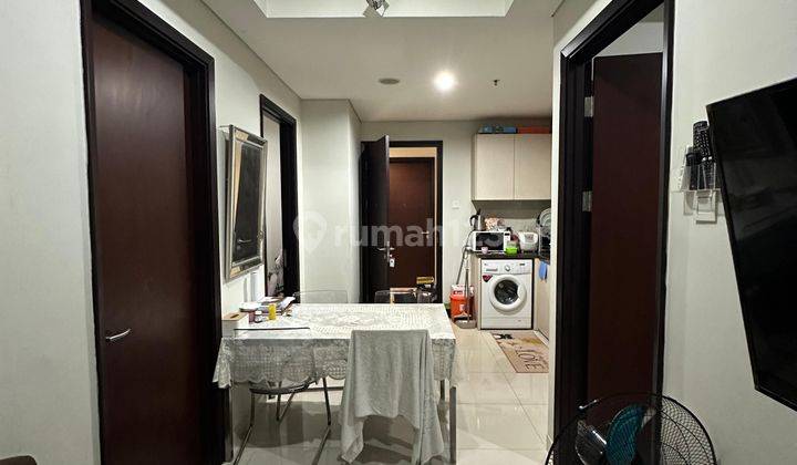 Apartemen Puri Mansion,Crystal, Lantai rendah, pool view, furnish 2