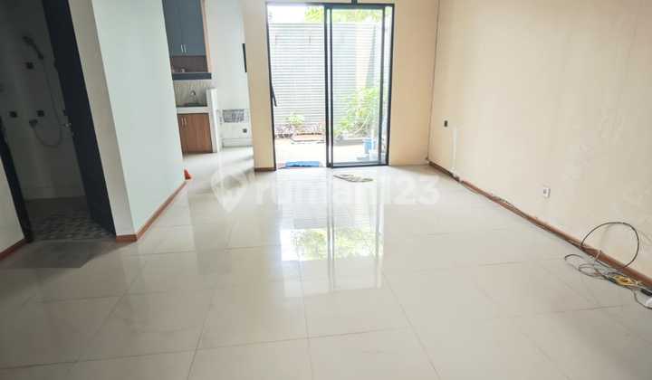 OFF MARKET Citra Garden Puri House, 6x15, hook, price 1.9M negotiable! 2