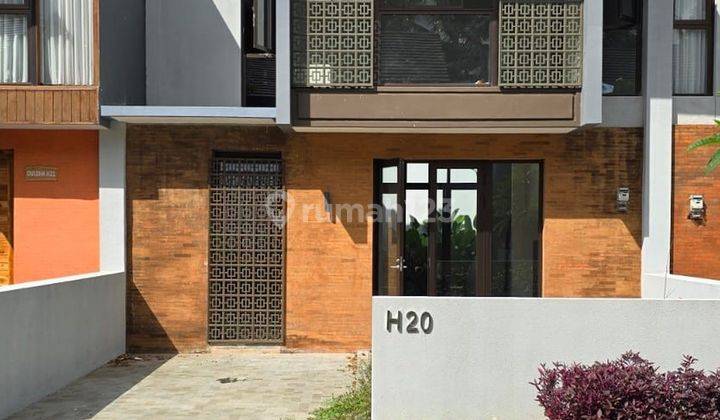 Freehold - Beach Side Elegant 2-Bedroom Freehold Villa in Tabanan 1