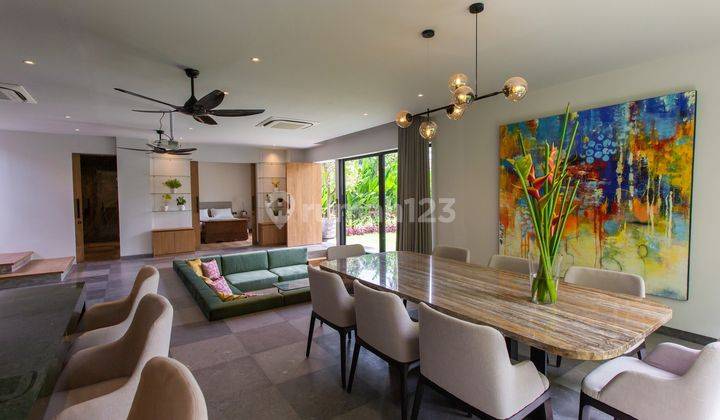 Leasehold - Charming 4-Bedroom Villa Near Canggu Bali - Prime Location & Modern Amenities! 1