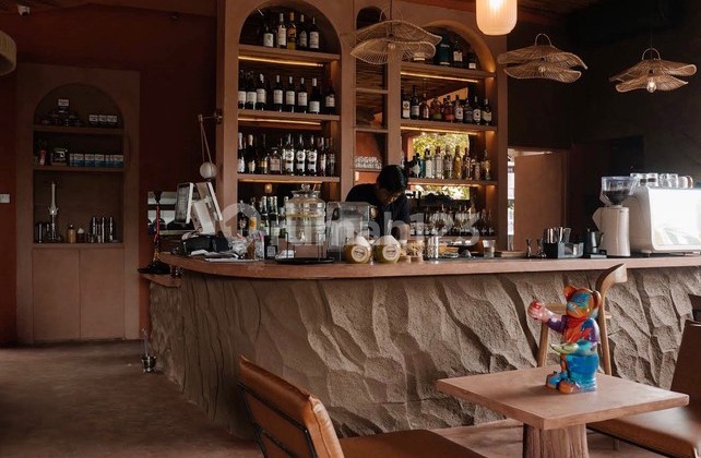 Leasehold - Fully Equipped Bar, Café & Nightlife Venue Ready To Operate