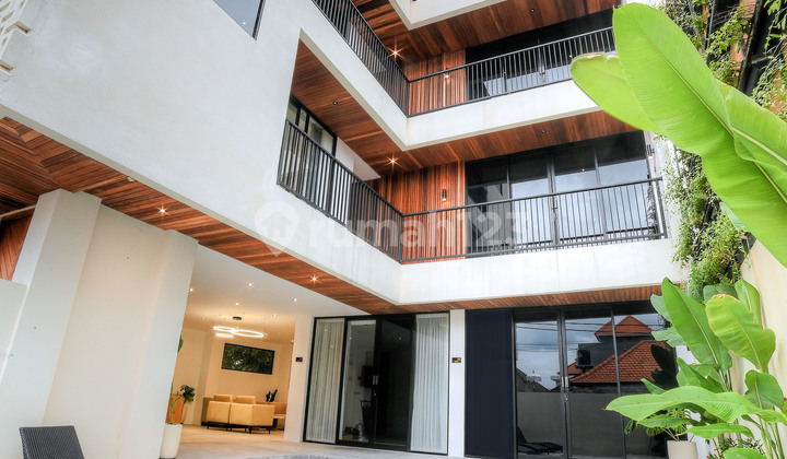 Leasehold - Exclusive Modern Suites in Prime Canggu Location, Bali