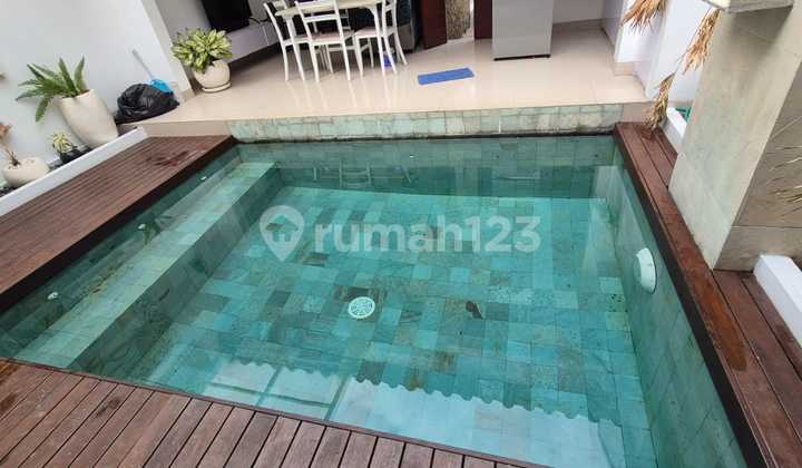 Freehold - Charming Villa For Sale In Kerobokan - Just 300M From Raya Canggu, Bali!