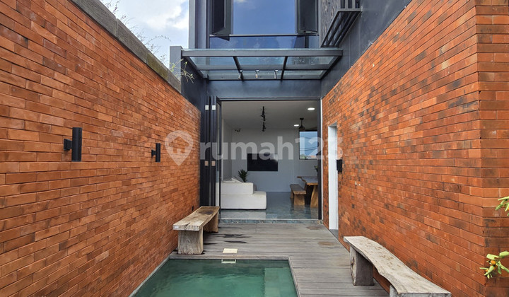 Yearly Rental - Tranquil 3-Bedroom Villa with Scenic Rice Field Views in Cemagi Bali