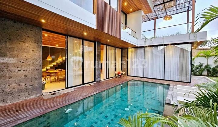 Rental - Fully Furnished Villa with Pool and Garden in Batu Mejan, Canggu