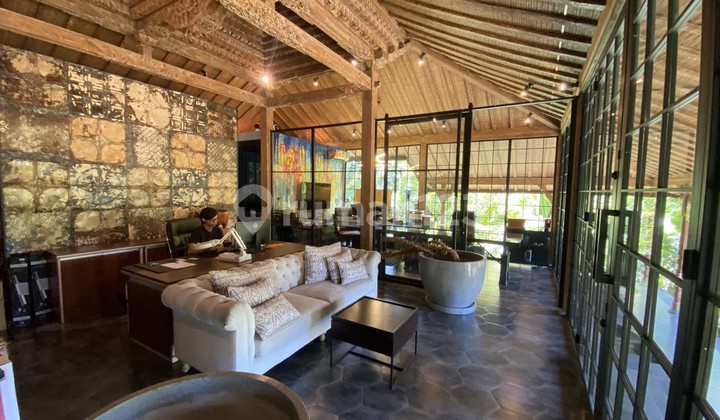 Sewa - Kantor Joglo Jati Mewah dengan Finishing Premium & Pemandangan Indah