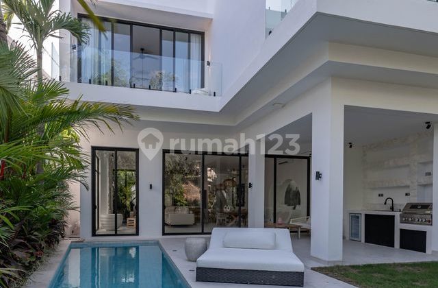 Leasehold - Private Rooftop Sanctuary, A Fully Furnished Luxury Villa In Pererenan, Canggu, Bali Leasehold - Private Rooftop Sanctuary, A Fully Furnished Luxury Villa In Pererenan, Canggu, Bali