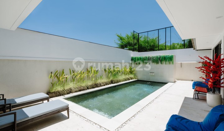 Freehold - Exclusive Luxury Villa in Berawa, Canggu Your Private Paradise Awaits
