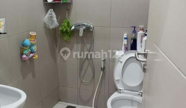 Semi-Furnished, Clean, Well-Maintained House in Green Orchid, Malang Semi-Furnished, Clean, Well-Maintained House in Green Orchid, Malang