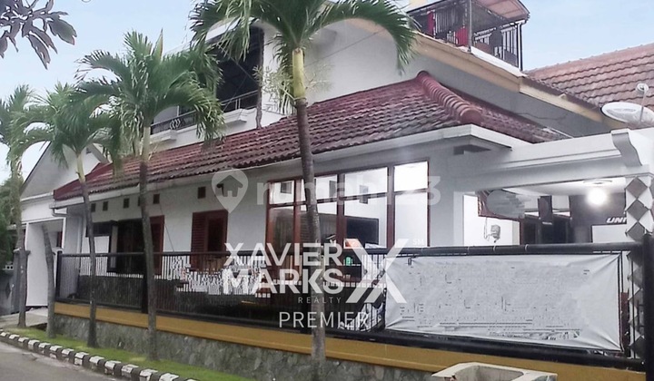 Strategic 3-Story House in a Quiet Neighborhood, Sulfat Malang