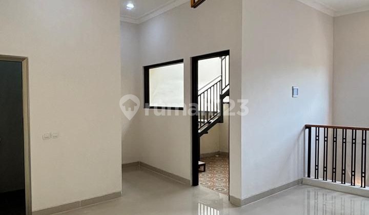 Modern Minimalist 3-Storey House Ready to Occupy on Jalan Ikan Ikan, Lowokwaru, Malang City, Close to Brawijaya University 2