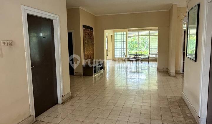 Old Money House 0 Km from Batu City Road, Suitable for Hotels, Restaurants, and Other Business Places 2