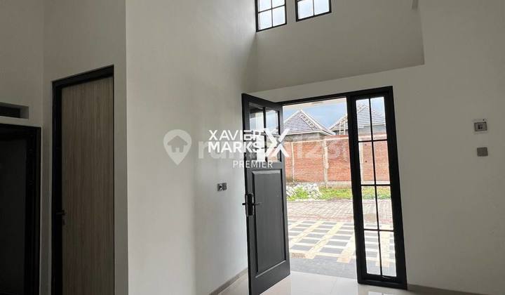 Hot Listing House 500 Million Malang City American Modern Minimalist House in Sukun, Malang City 2