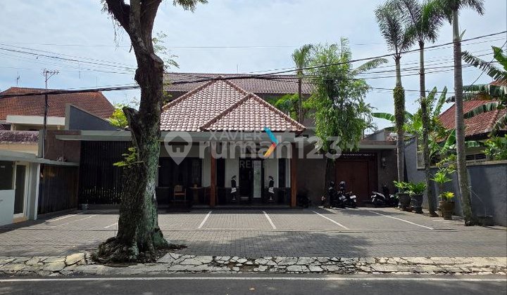 Guest House, Ruang Usaha Full Furnished di Area Jalan Ijen, Malang