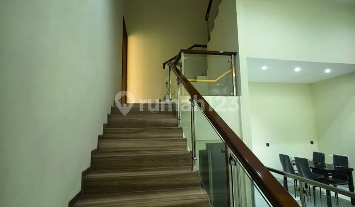 New Luxury House on Greenwood Boulevard Araya Malang 2