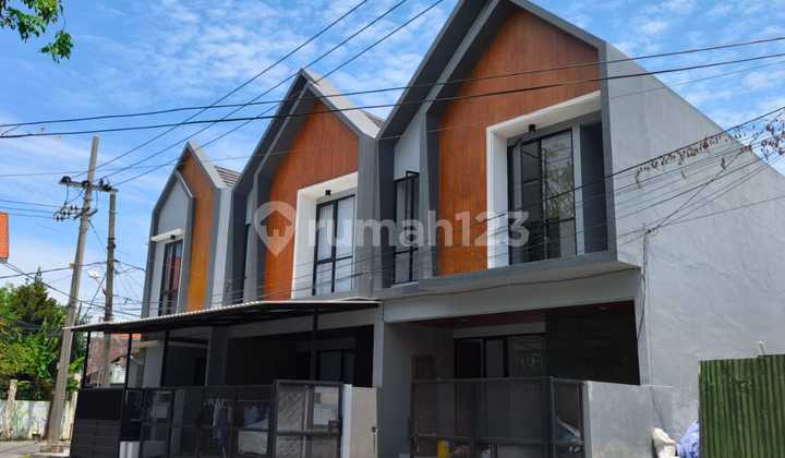 Rumah Gress Minimalis SHM 2 Lantai di Manyar Surabaya Timur SAFE 91 Rumah Gress Minimalis SHM 2 Lantai di Manyar Surabaya Timur SAFE 91