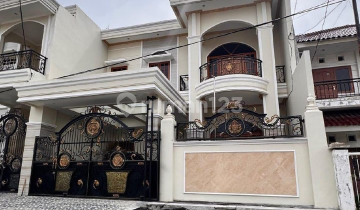 Jual Cepat Rumah 2 lantai SHM Siap Huni Manyar Surabaya Timur BW 321