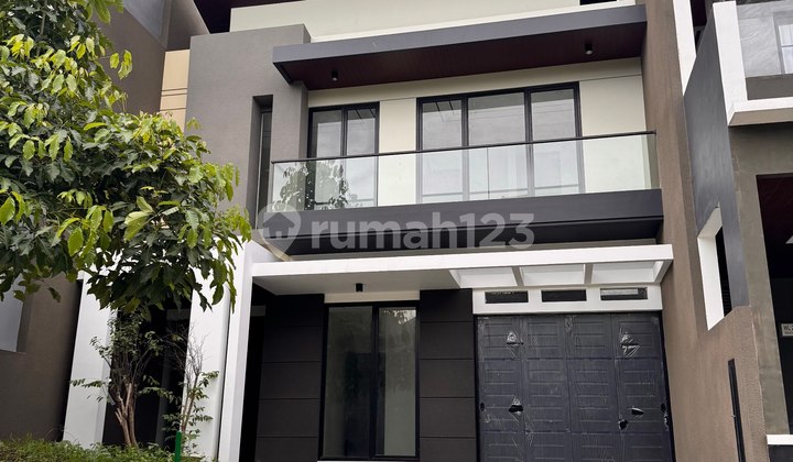Rumah Gress 2 Lantai HGB di Woodland Citraland Surabaya Barat BW 313