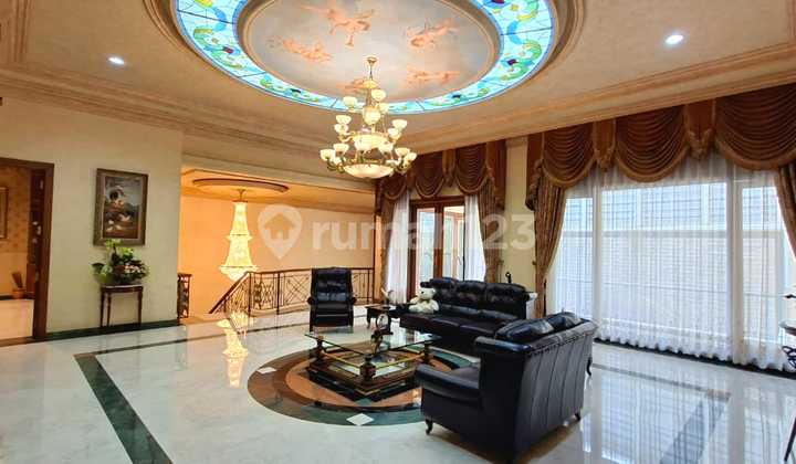 Rumah Mewah Full Furnished di Kedoya Garden 2