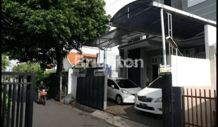 JUAL RUMAH BAGUS LAMPER 2 LANTAI HARGA MURAH SIAP HUNI DEKAT KOTA 2