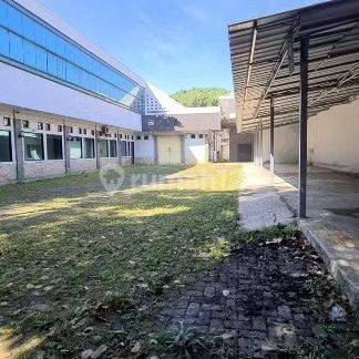 Jual cepat murah jarang ada tempat usaha,kantor,gudang jl Ciateul Bandung 2