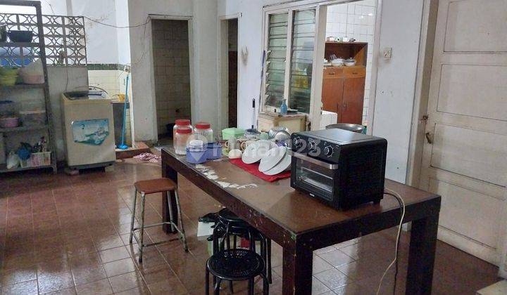 Jual rumah lama harus renov hitung tanah,bandung pusat kota dekat pusat kuliner di lengkong kecil bandung 1