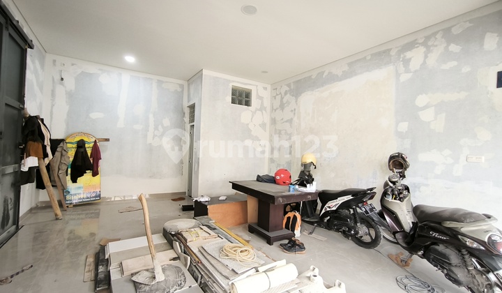 Sewa Ruang Usaha Sayap Bkr Bandung