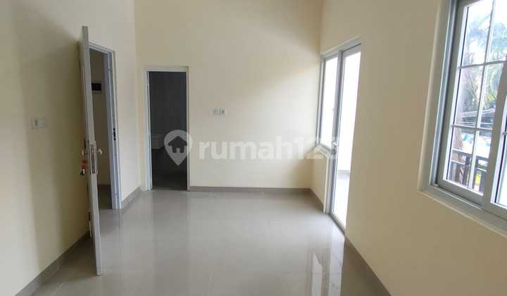 Dijual Rumah Hook Baru Gress 2Lantai@ Regency Melati Mas 2