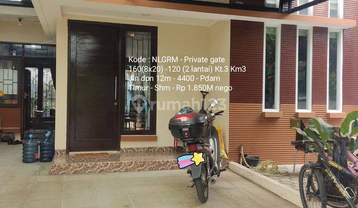 Rumah 2 lantai bagus siap huni/private gate @Regency melati mas 1